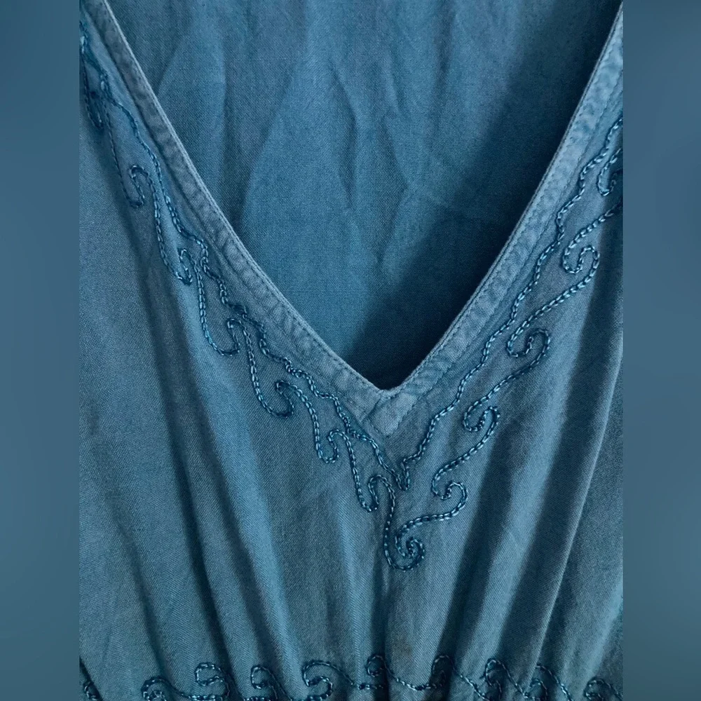 Raya Sun Dress SZ L Sky Blue Cotton Blend wood beaded and embroidered